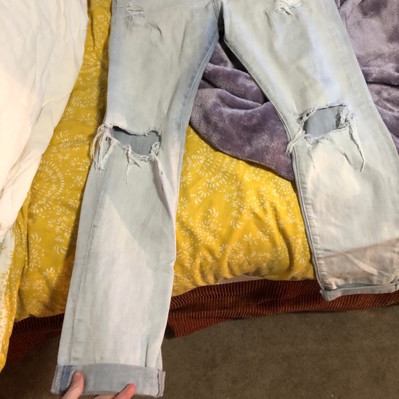 Men’s Ripped Jeans - Picture 3 of 5